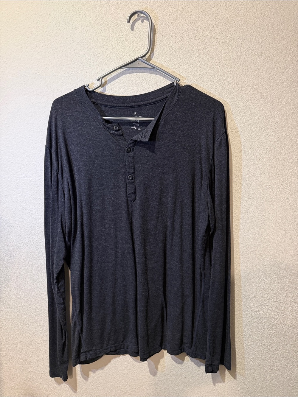 Fabletics Men's Long-Sleeve Henley Shirt - Dark Blue